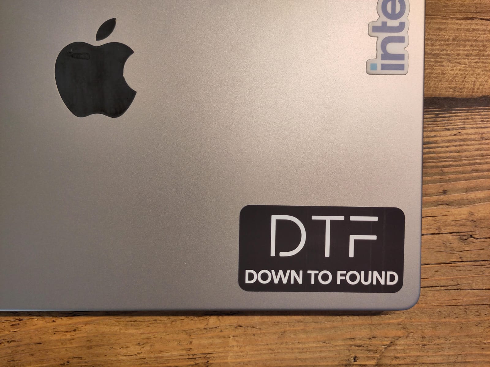 DTF Laptop